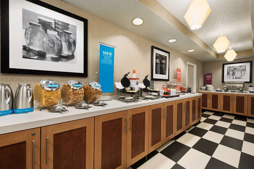 Hampton Inn by Hilton Wausau Image
