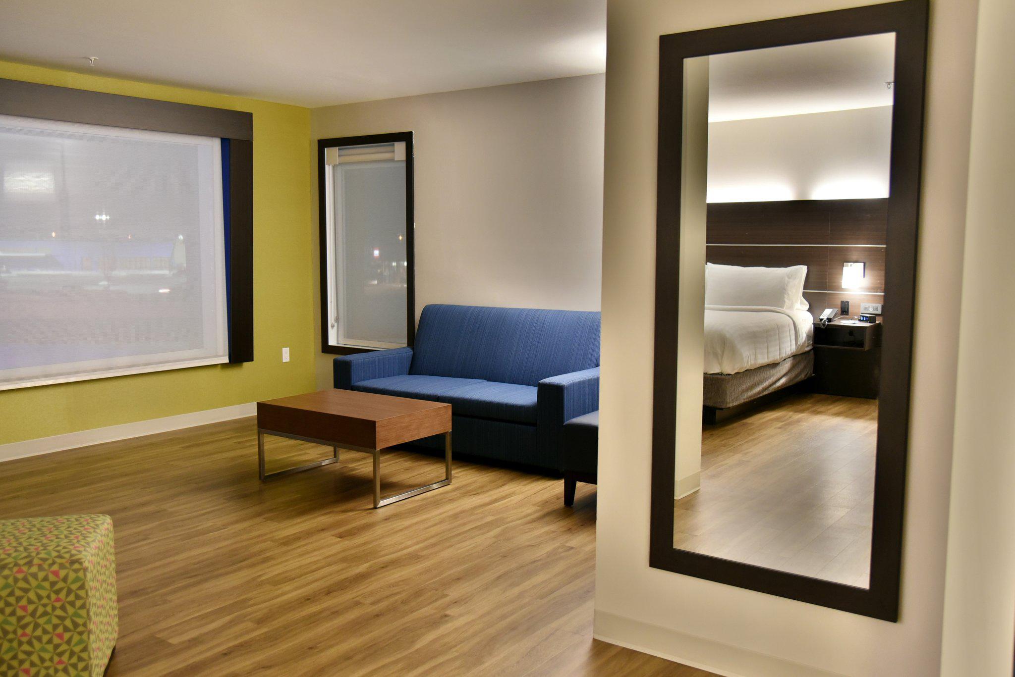 Foto de Holiday Inn Express & Suites Gatineau - Ottawa, an IHG Hotel Gatineau