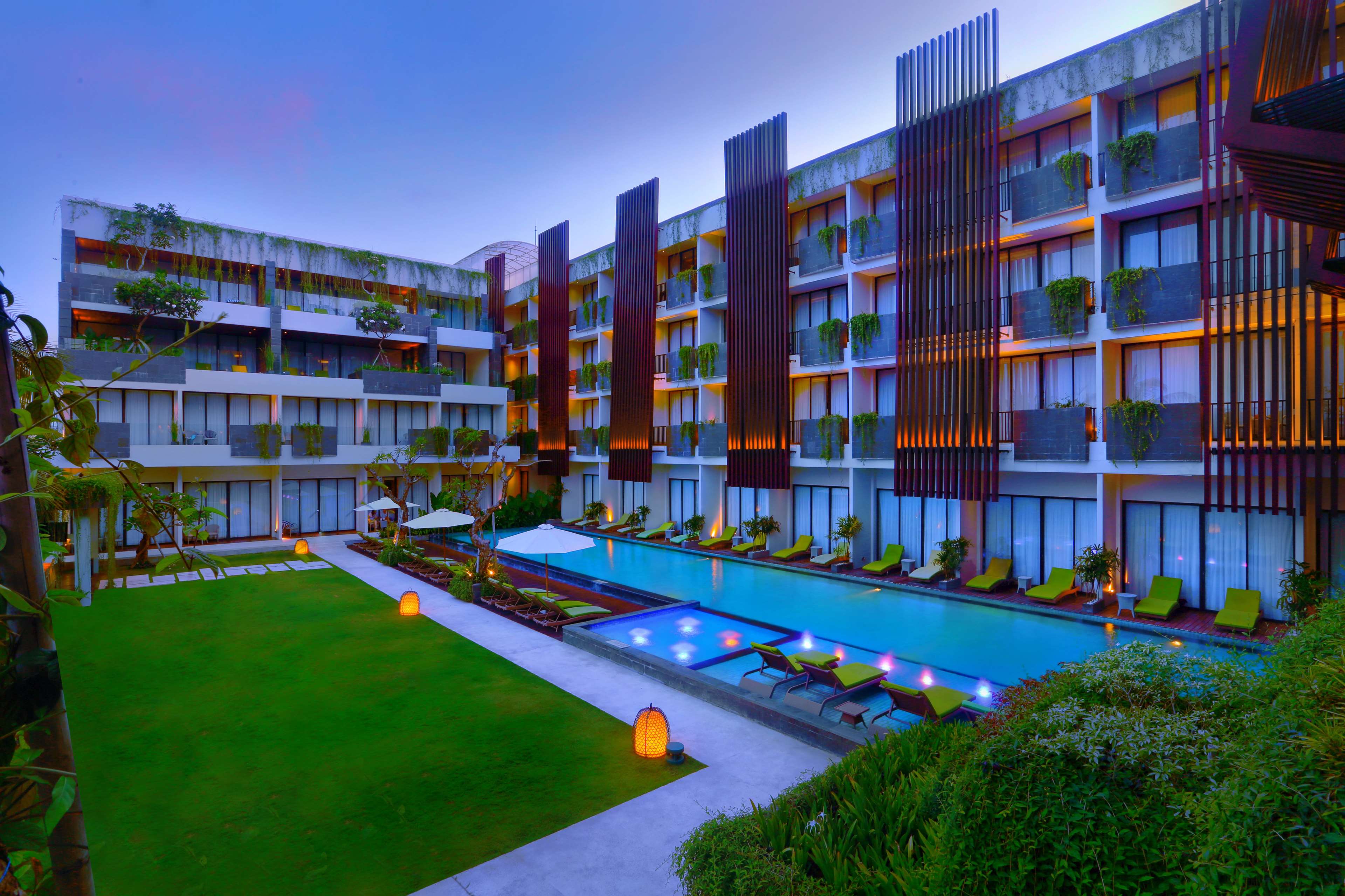 FOUR POINTS BY SHERATON BALI, SEMINYAK FOUR POINTS BY SHERATON BALI, SEMINYAK