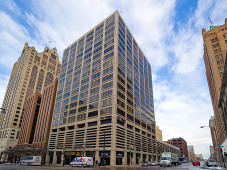 Regus - Wisconsin, Milwaukee - Downtown Milwaukee Photo