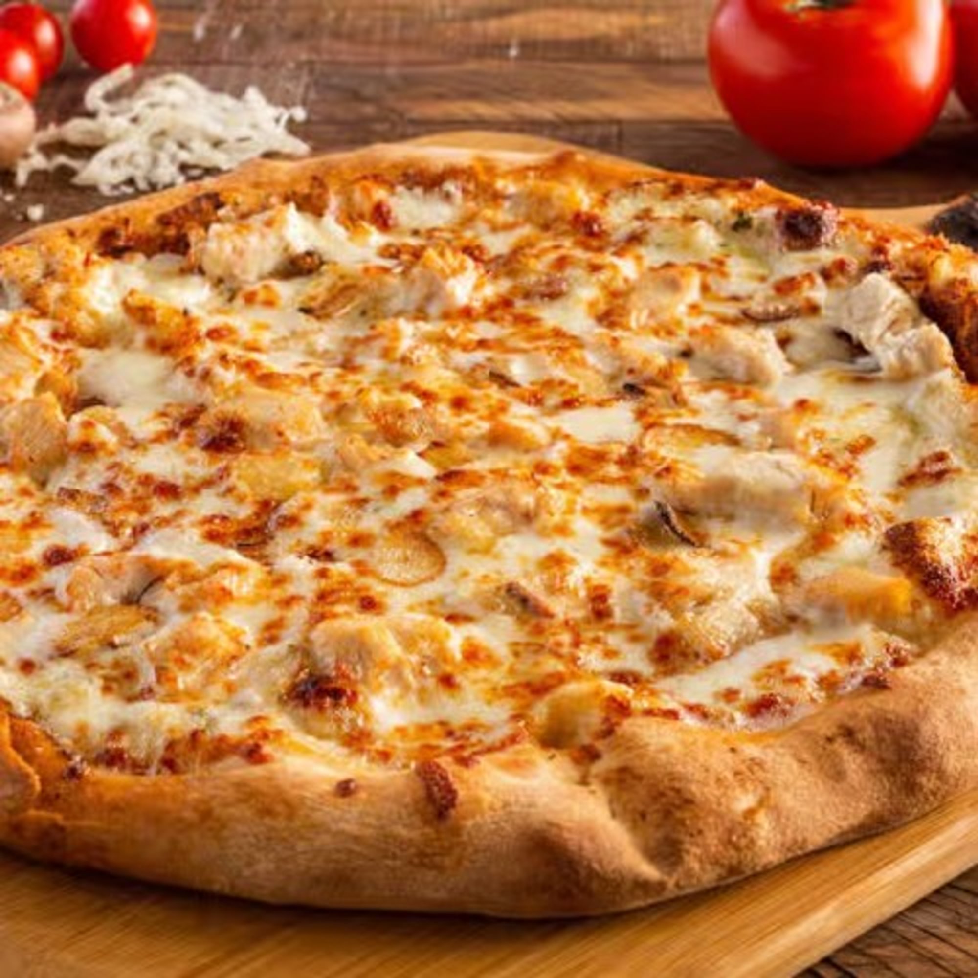 Roasted Garlic & Chicken Pizza