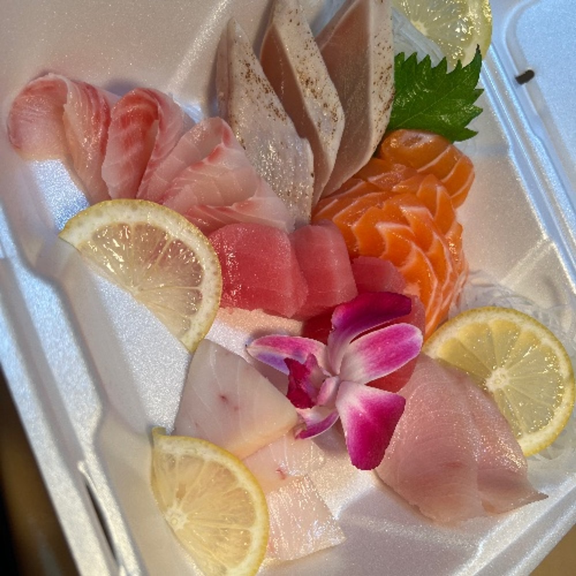 SUSHI SASHIMI