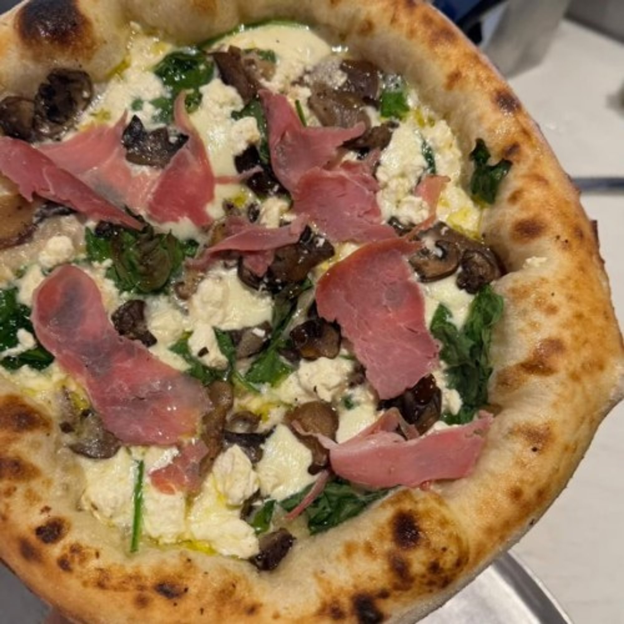Mikas Pizza