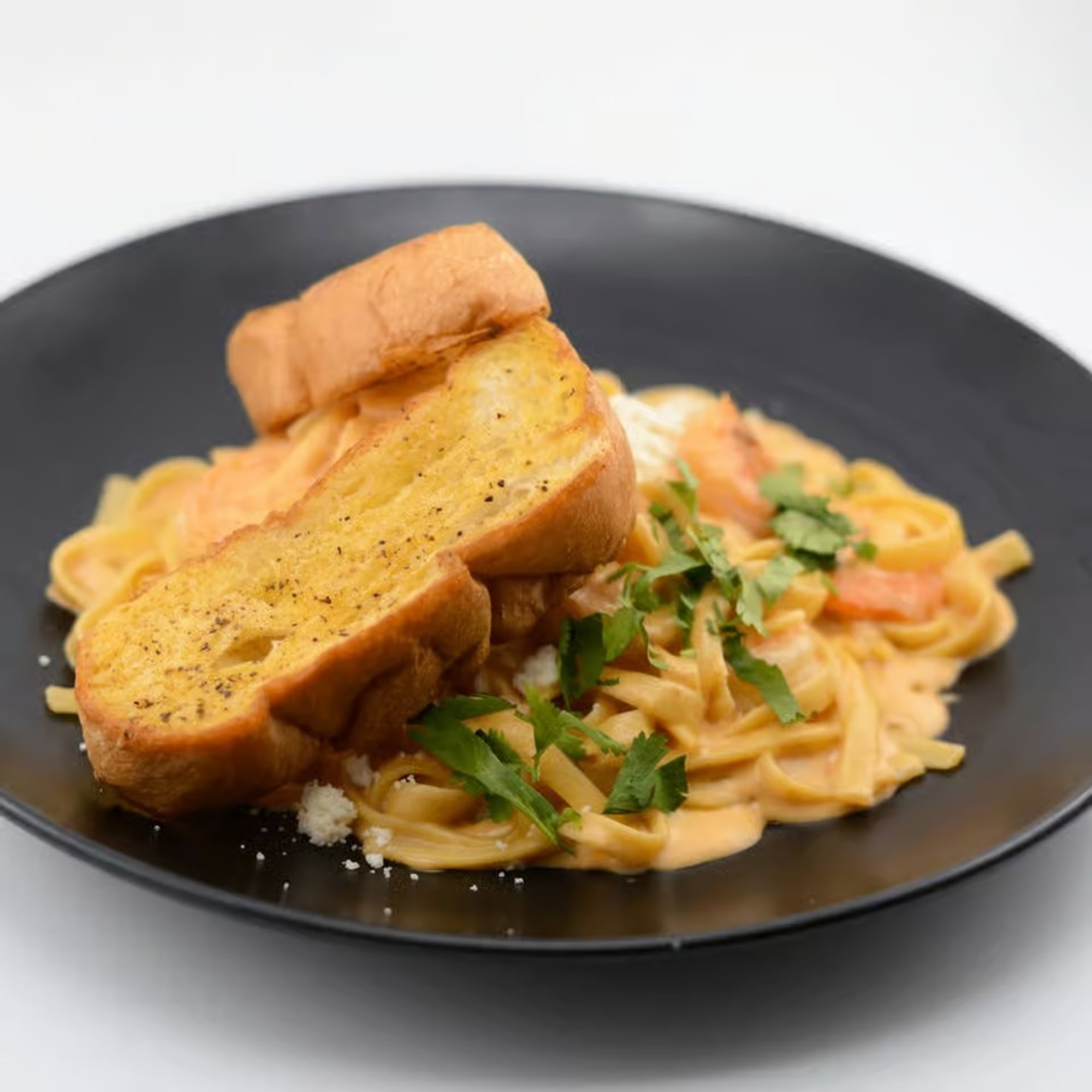 Pasta de Chipotle con Camarón