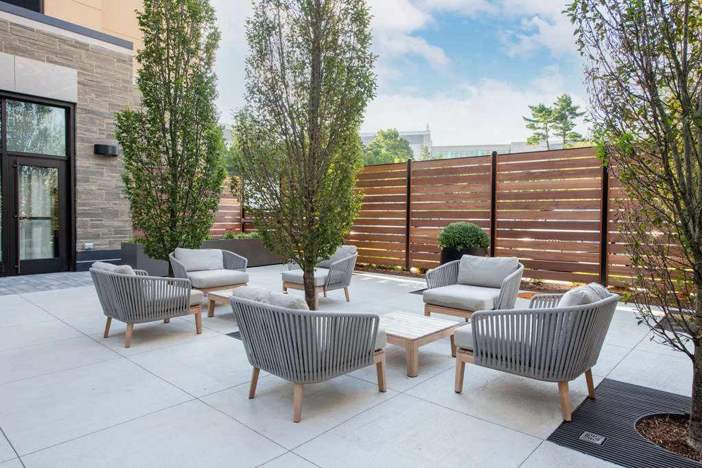 Hilton Garden Inn Boston Canton Image