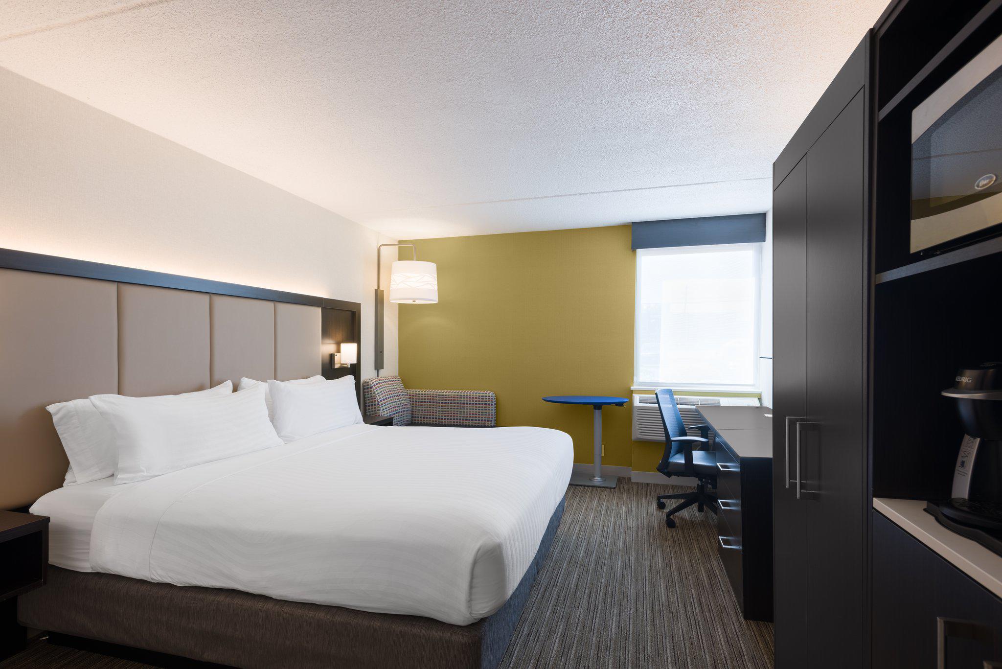 Holiday Inn Express Ramsey-Mahwah Photo