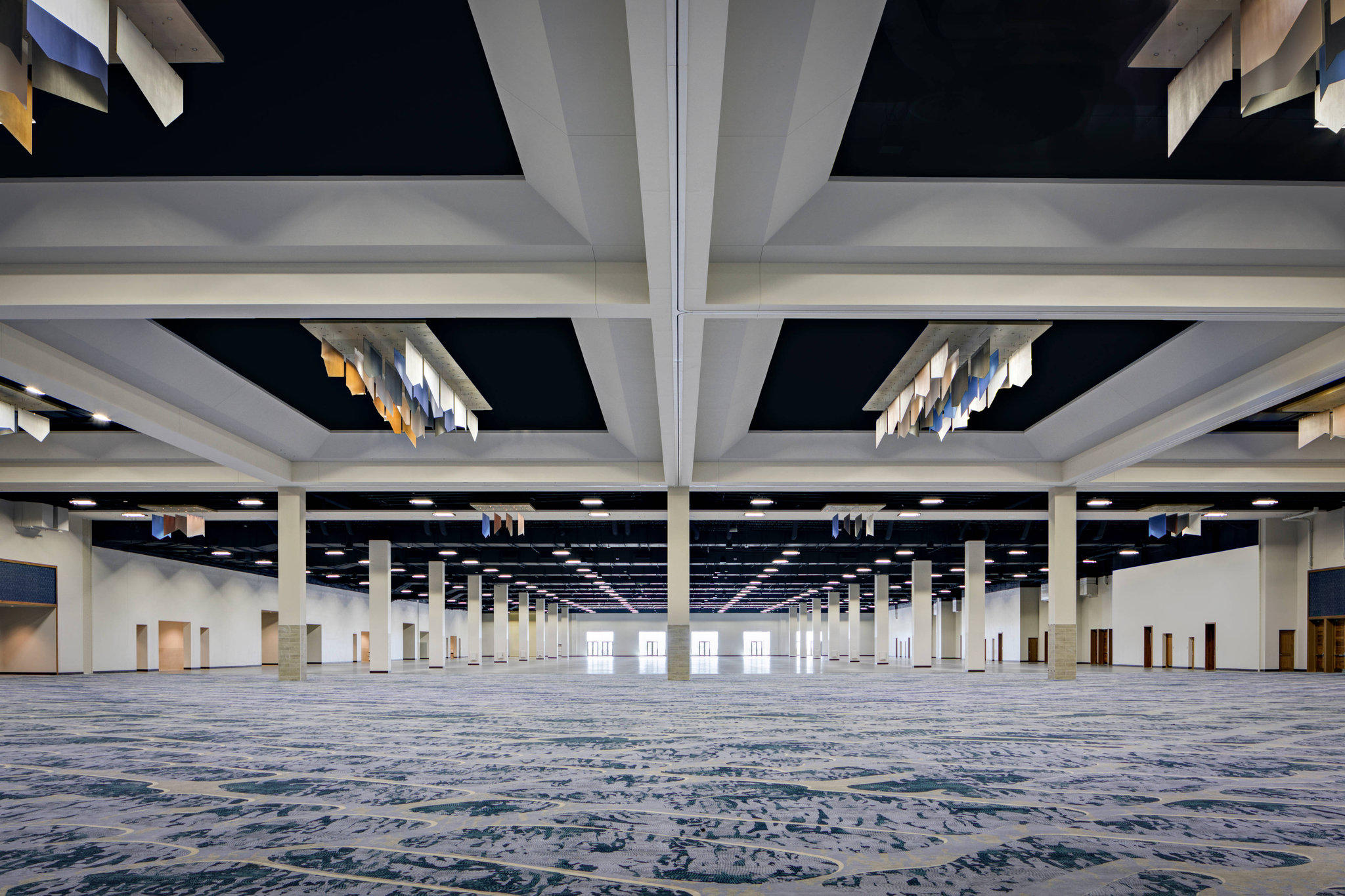 Gaylord Rockies Resort & Convention Center Photo