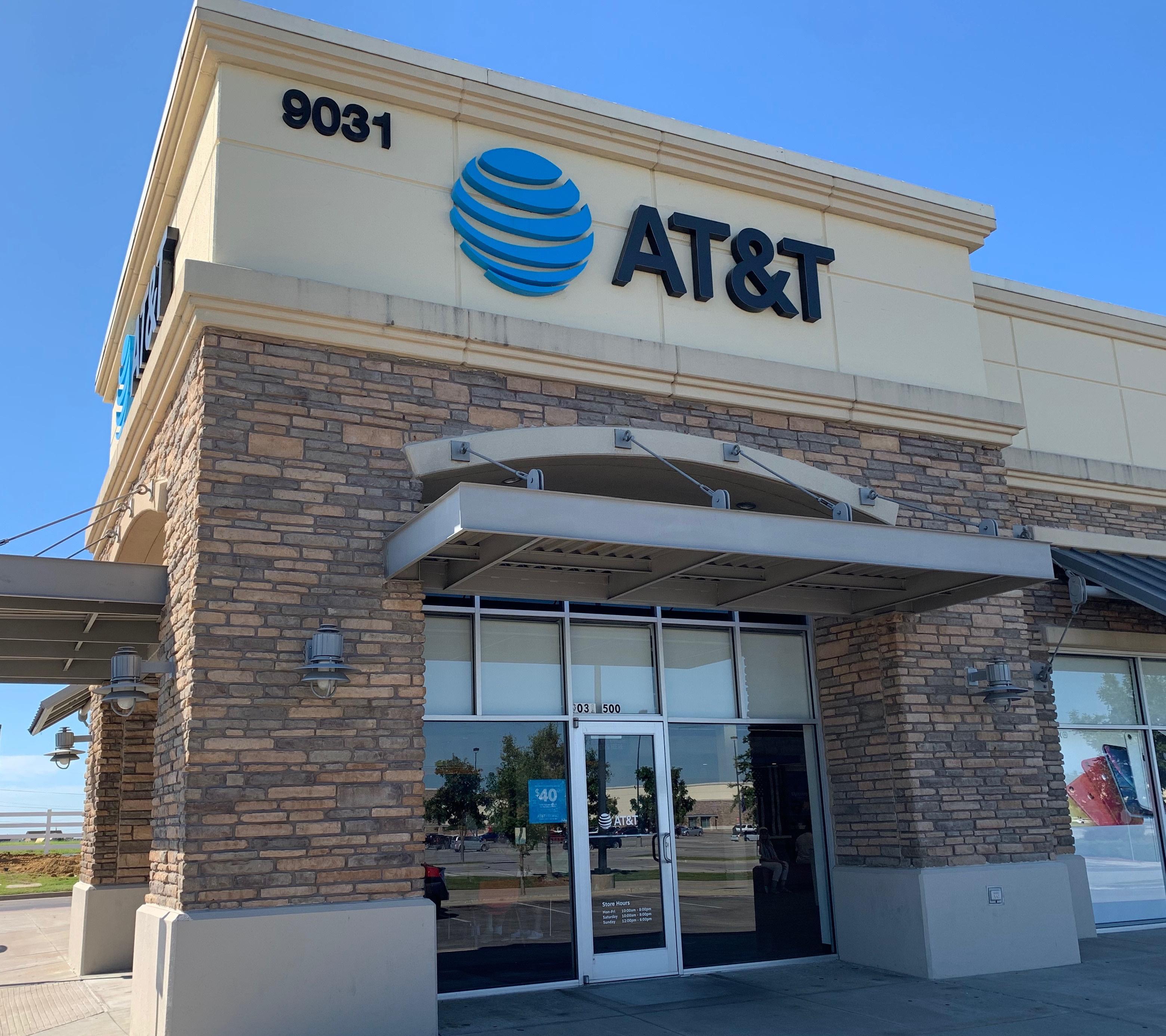 AT&T Store Photo