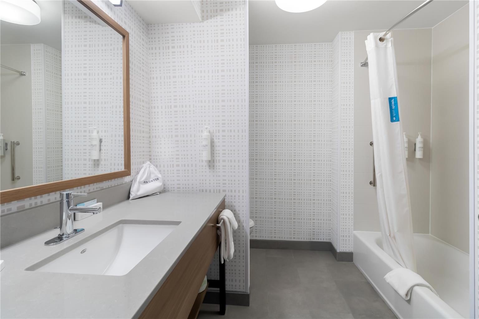 Hampton Inn & Suites New Castle Image