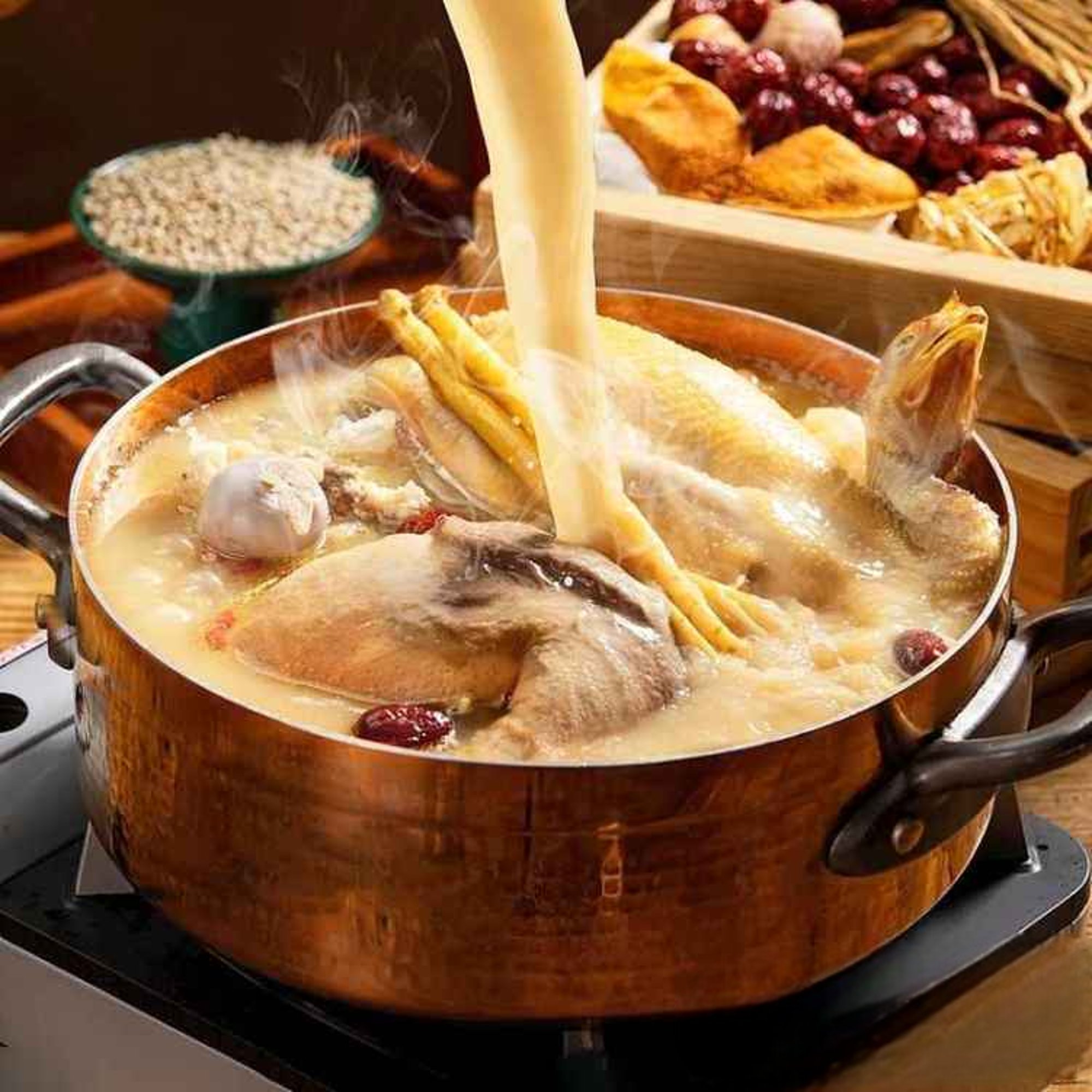 HS10. 黑胡椒豬肚雞鍋/Pork Tripe with Chicken Hot Pot