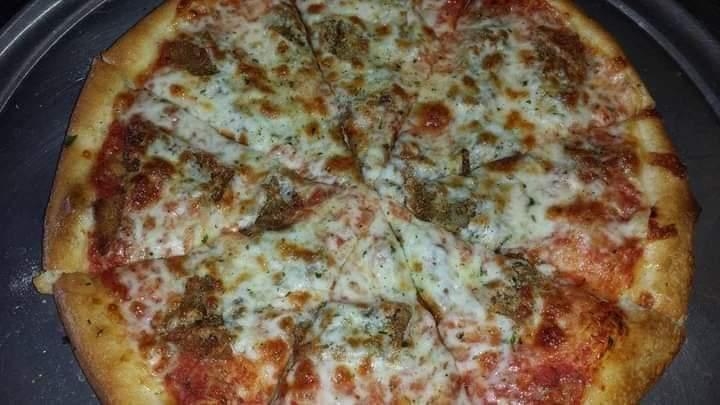 10" EGGPLANT PARMESAN PIZZA