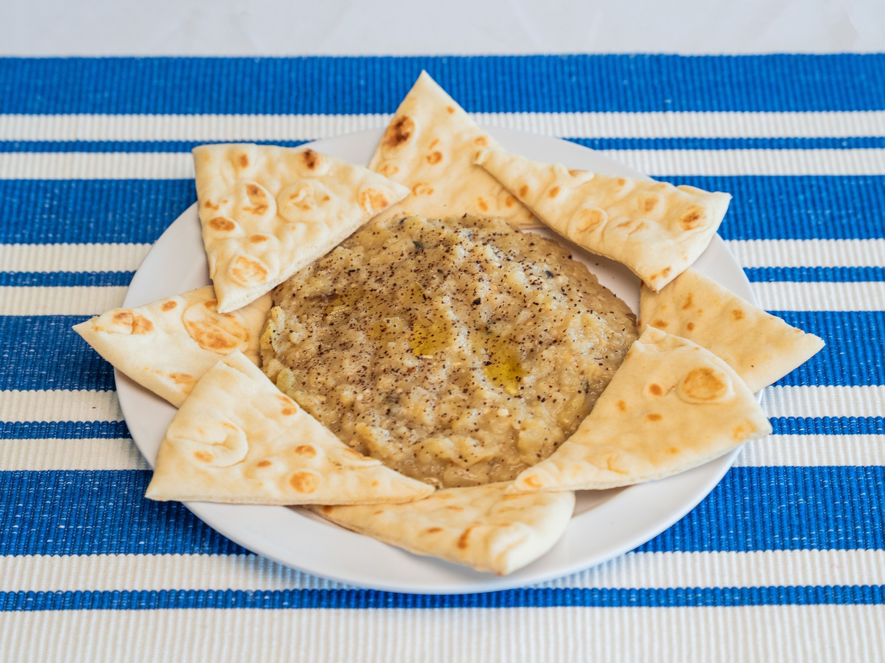 Baba Ghanoush w/ Pita