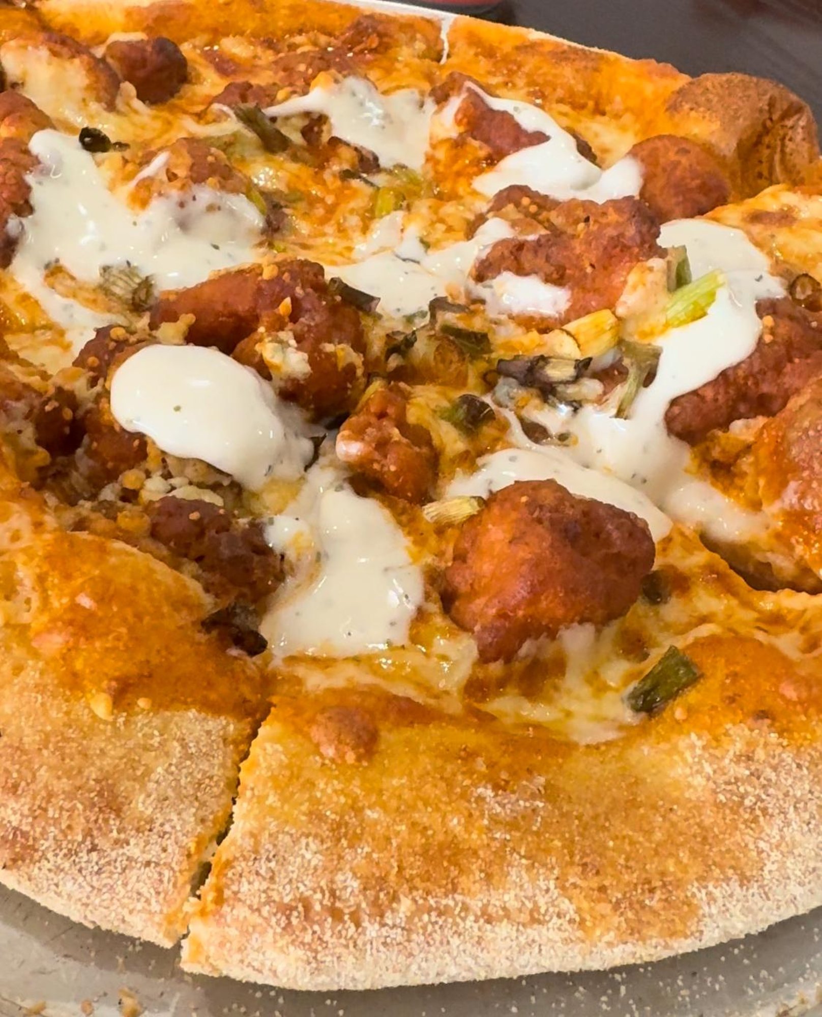 BUFFALO CHICKEN PIZZA