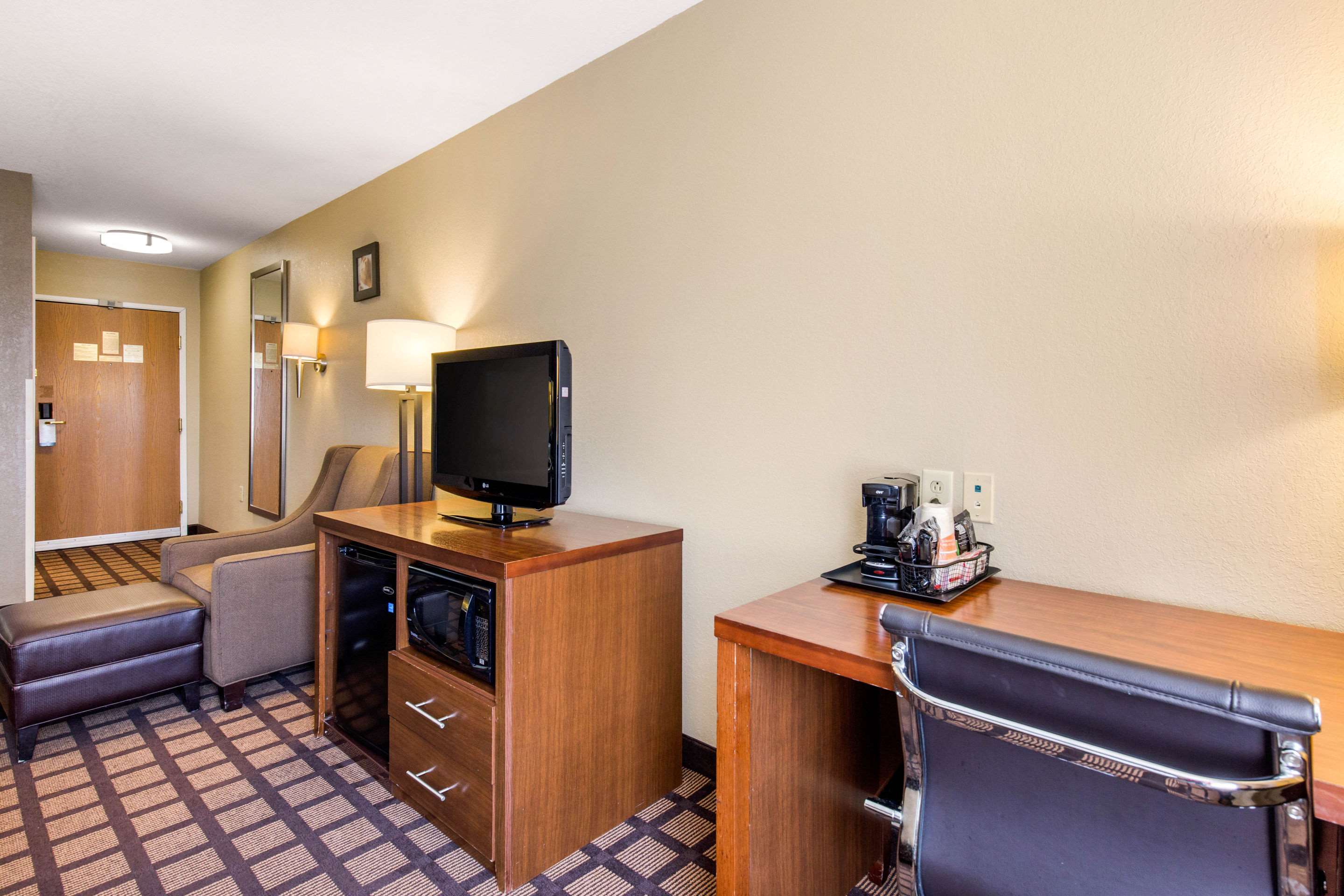 Quality Inn & Suites Georgetown - Seaford Photo