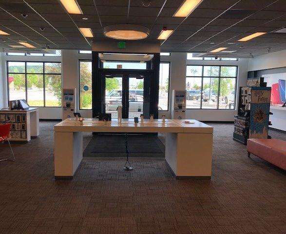 AT&T Store Photo