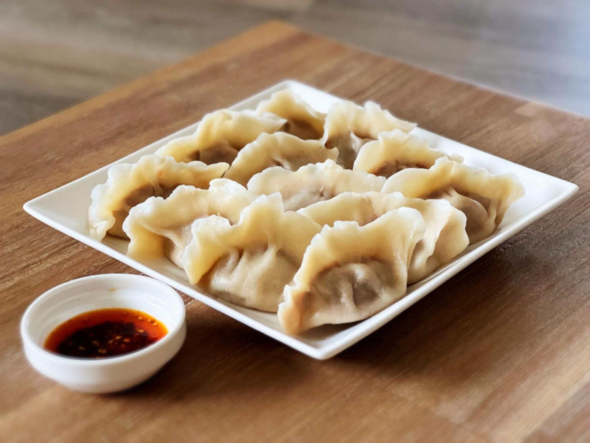 Handcrafted Dumplings - Beef with Celery (10 Piece) 手工牛肉芹菜水饺