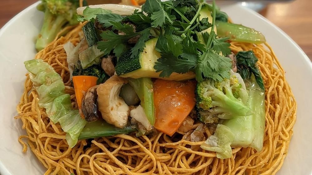 N22. Crispy Chow Mein