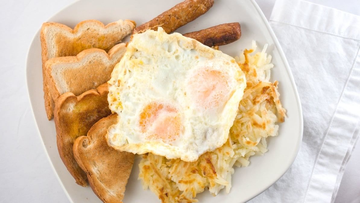 2 XL Eggs, Meat, Hash Browns, Toast & Jelly