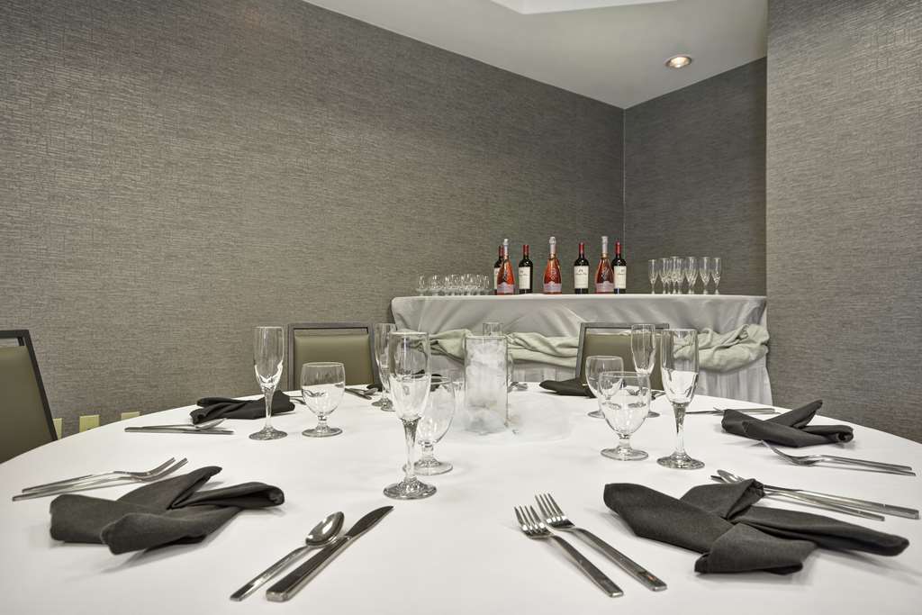 Hilton Garden Inn Panama City Image