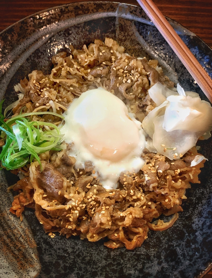 *Gyudon