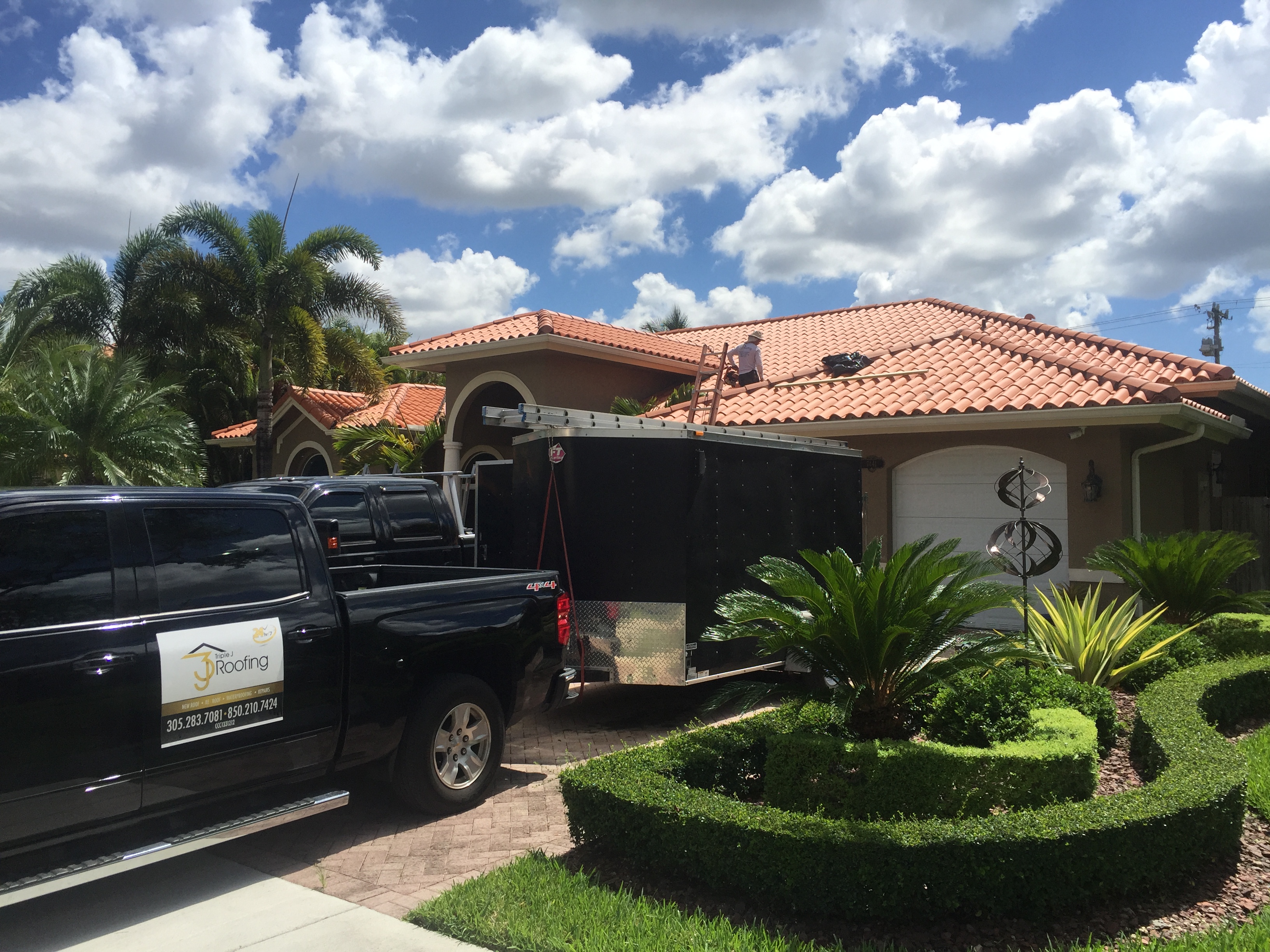 Triple J Roofing Image