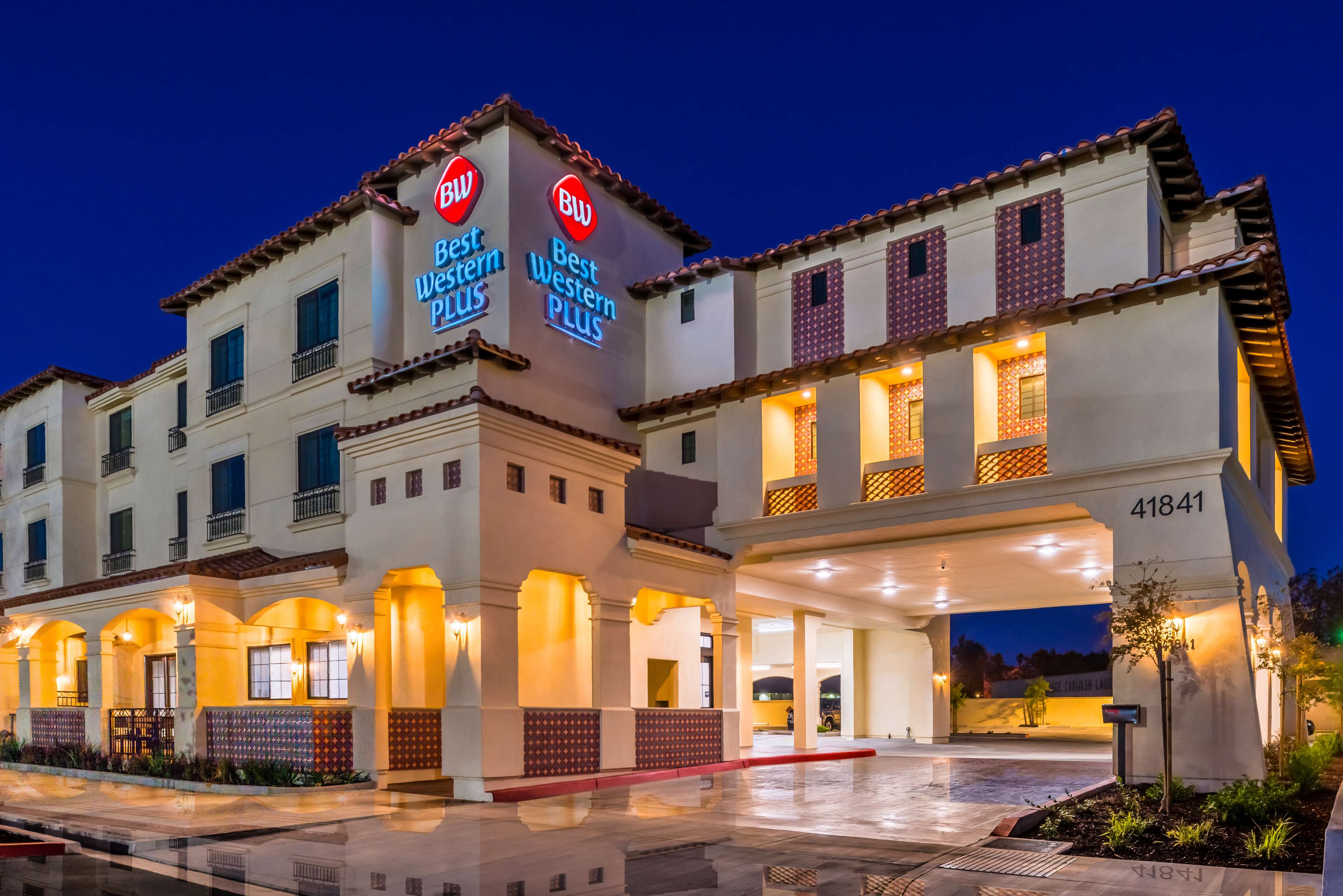 Best Western Plus Temecula Wine Country Hotel & Suites Photo