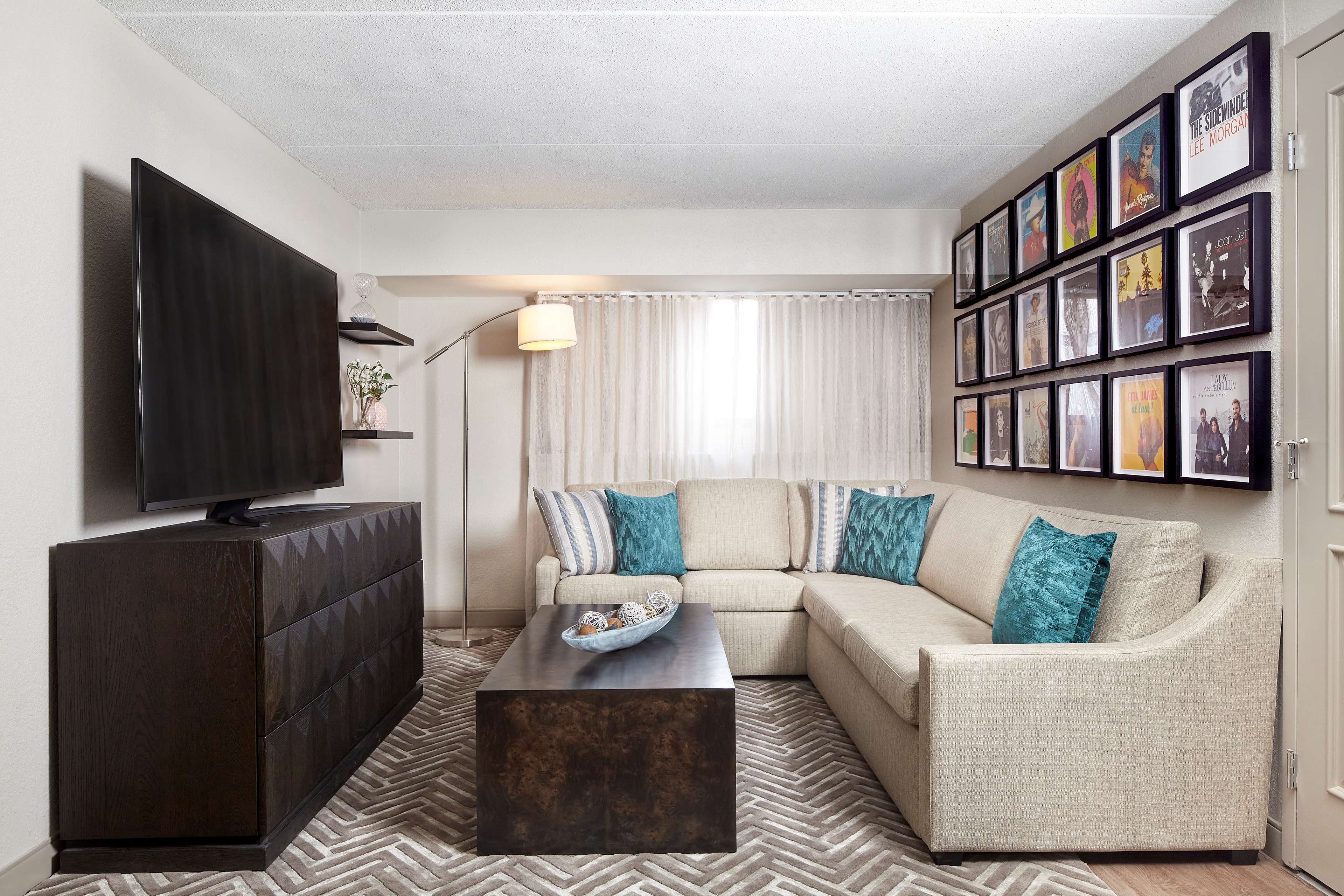 Guest room