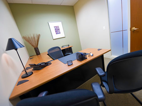 Regus - Illinois, Warrenville - Cantera Photo