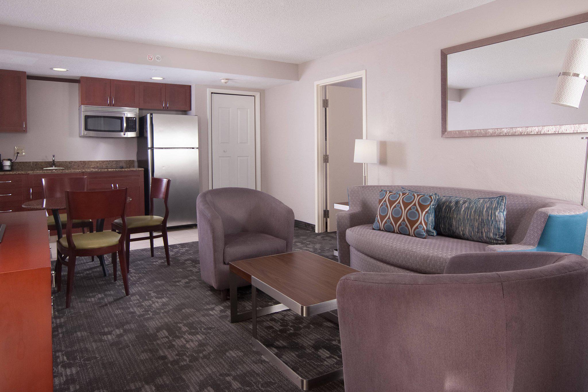 Courtyard by Marriott Miami Coral Gables Photo