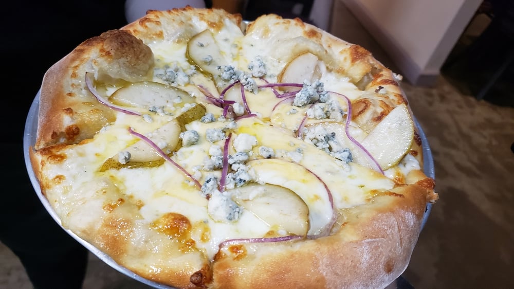 10" Pear & Gorgonzola