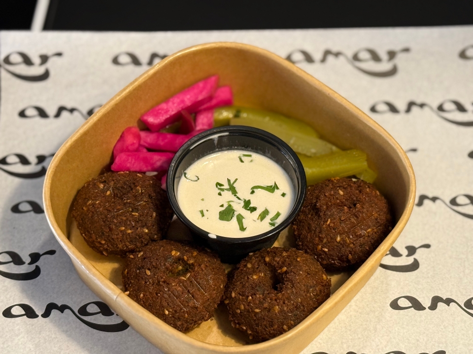 Falafel (4 Pieces and Tahini Sauce)