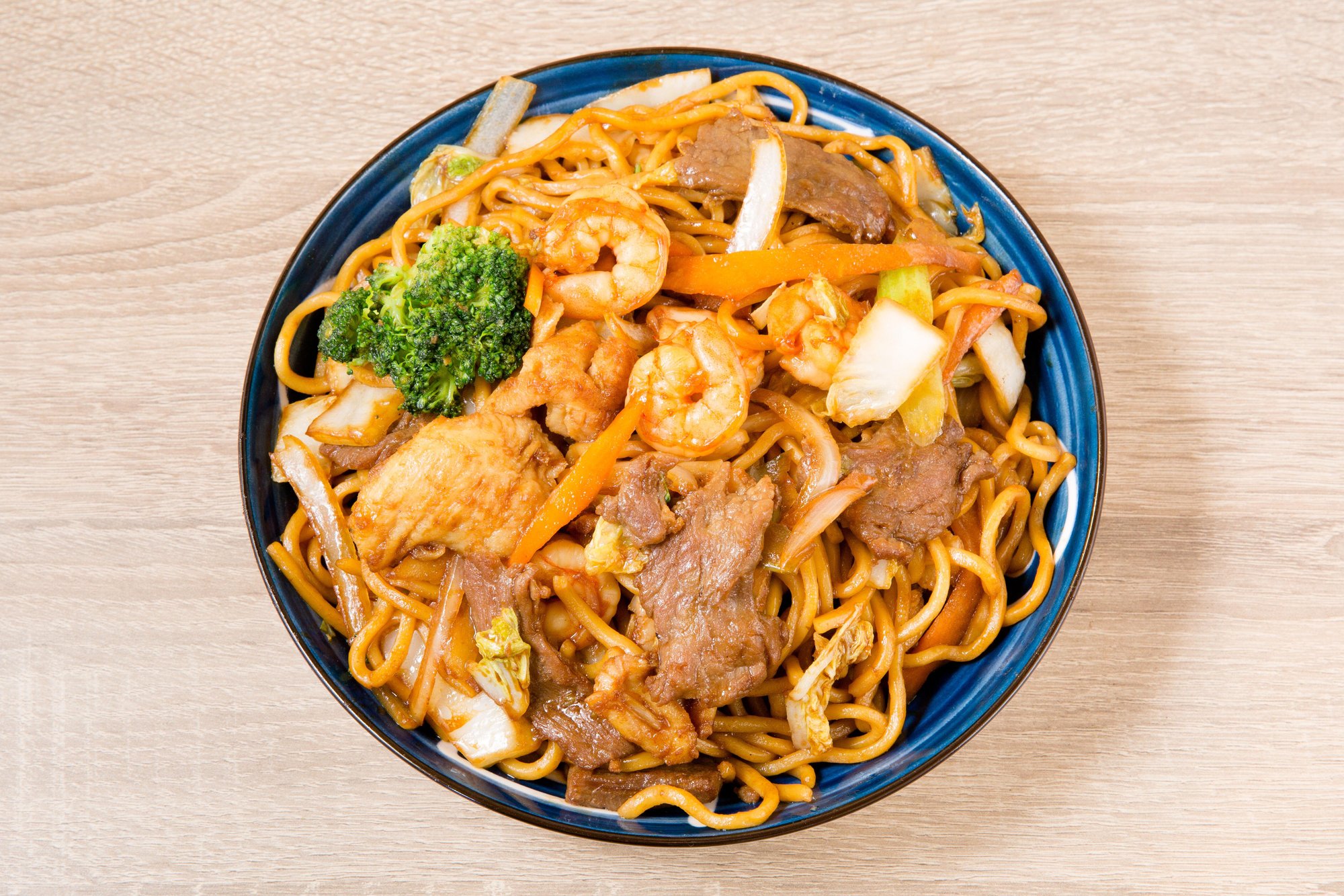 House Pan Fried Lo Mein 特色炒面