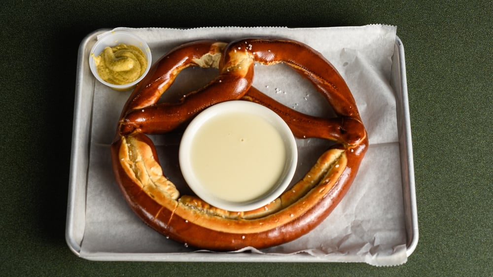 BW Pretzel