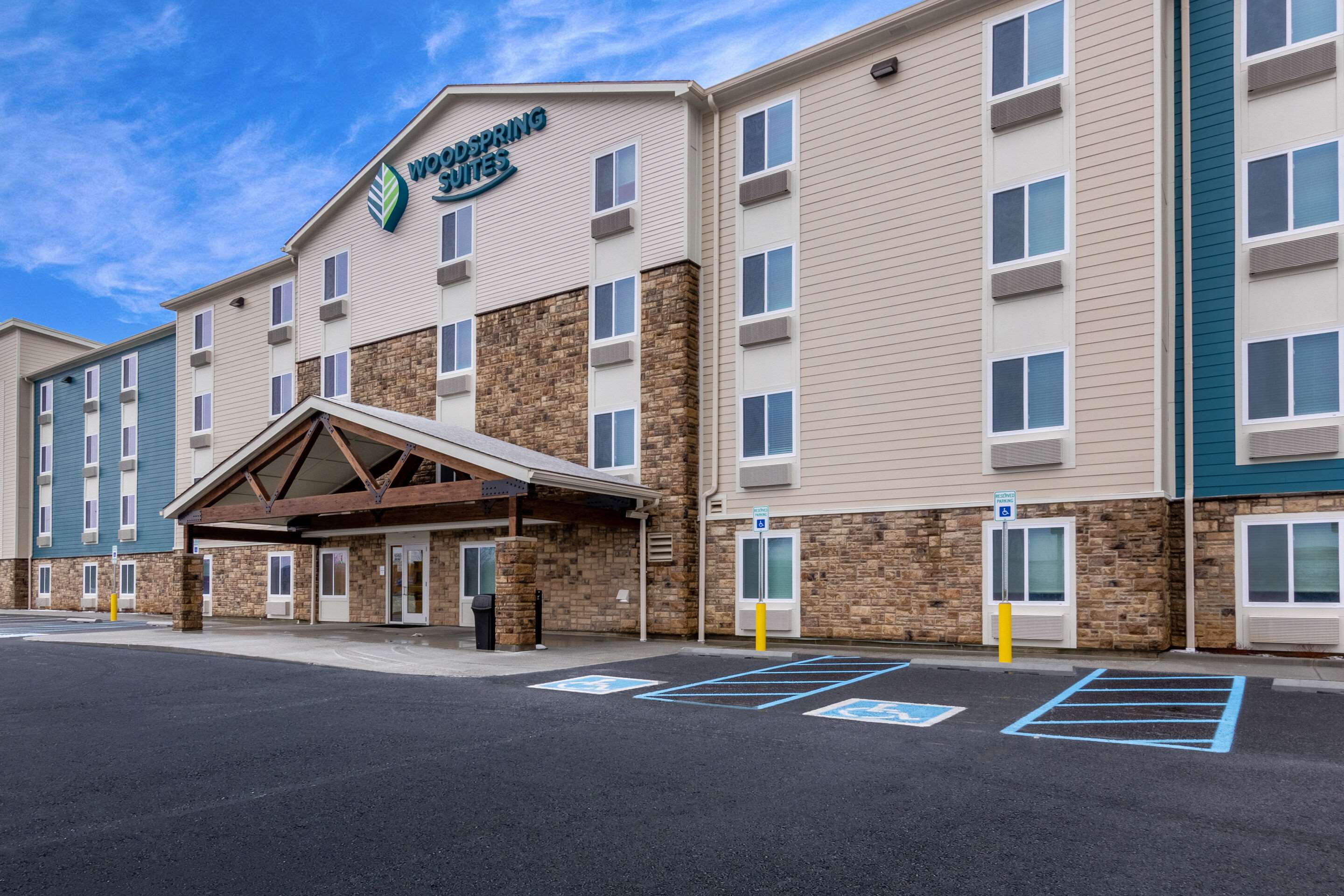 WoodSpring Suites Indianapolis Airport South Photo