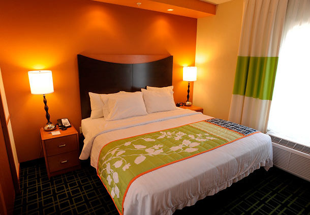 Images Fairfield Inn & Suites by Marriott Kennett Square Brandywine Valley