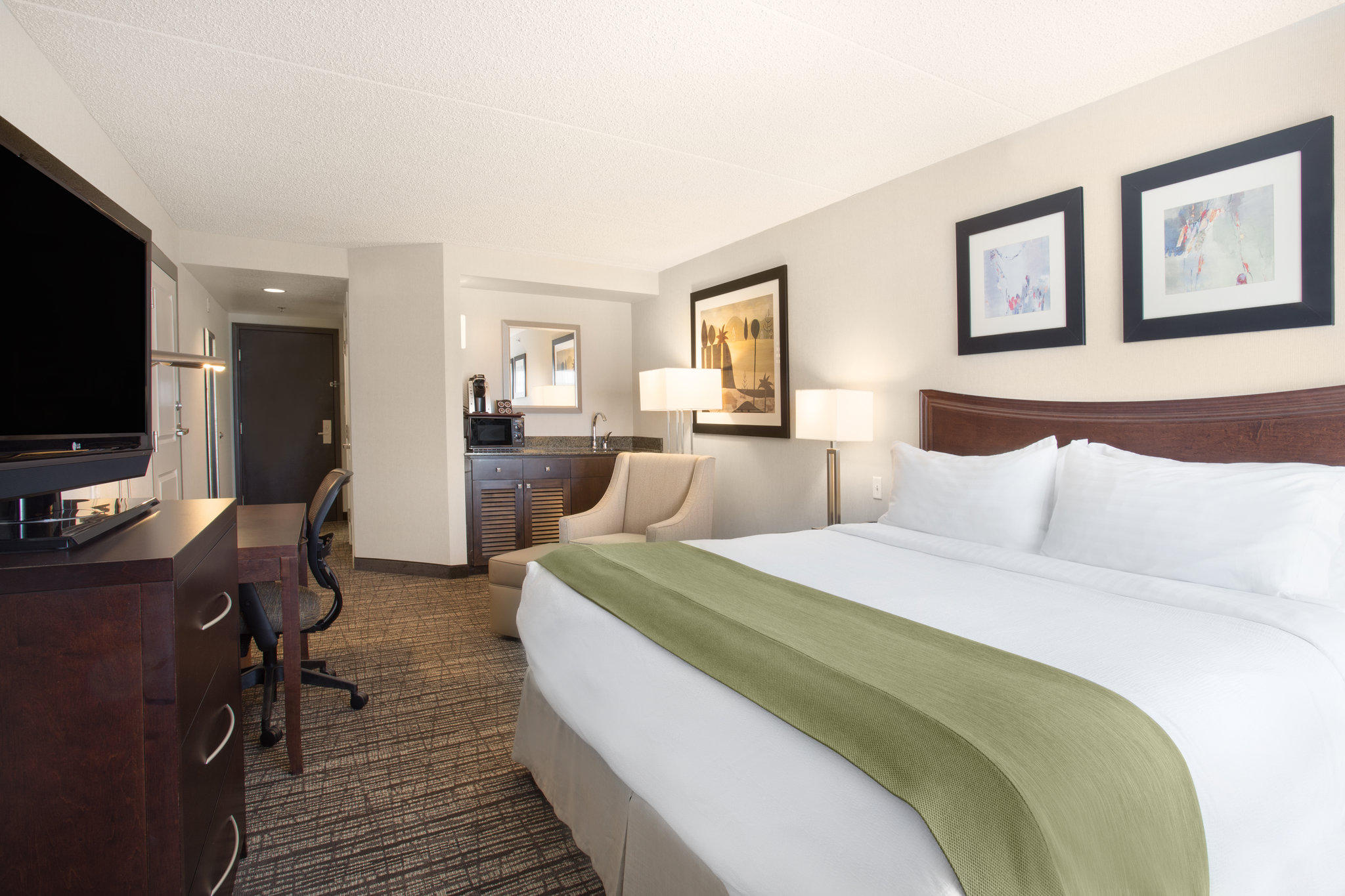 Holiday Inn & Suites Scottsdale North - Airpark Photo