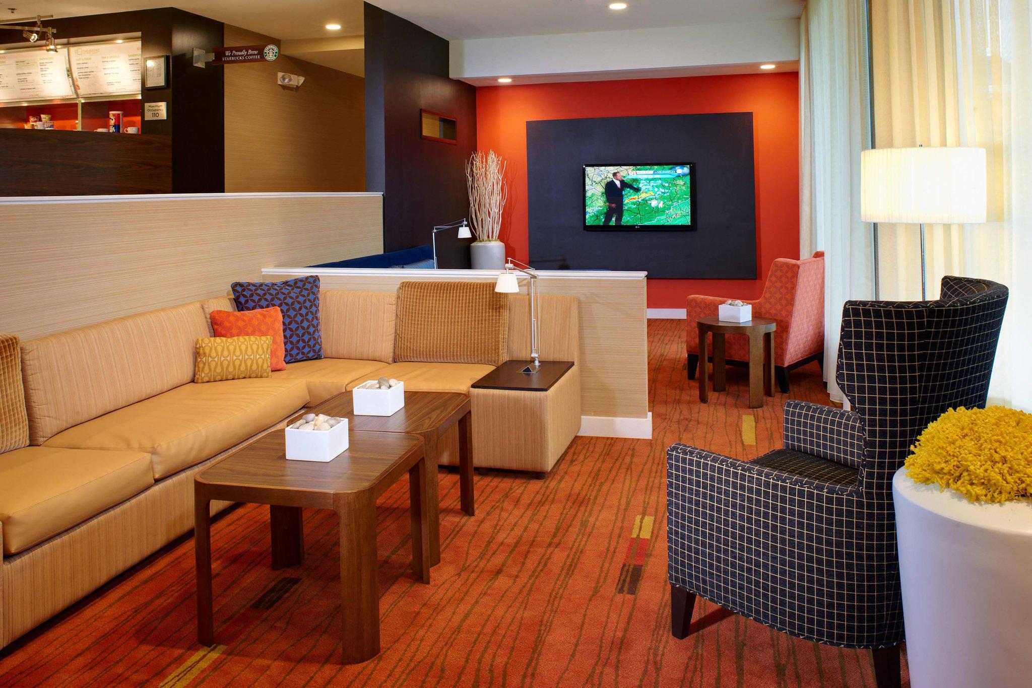 Courtyard by Marriott Lexington North Photo