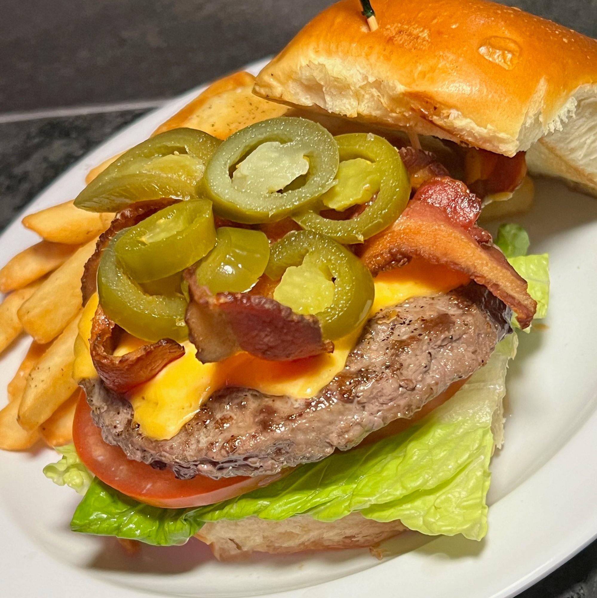 Bacon Cheddar Jalapeño Burger