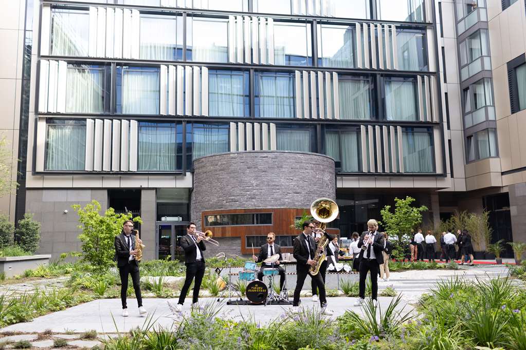 Radisson Blu Royal Hotel, Dublin 93