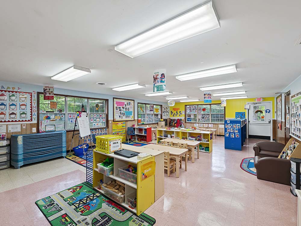 Skyrise School on West 86th Street Image