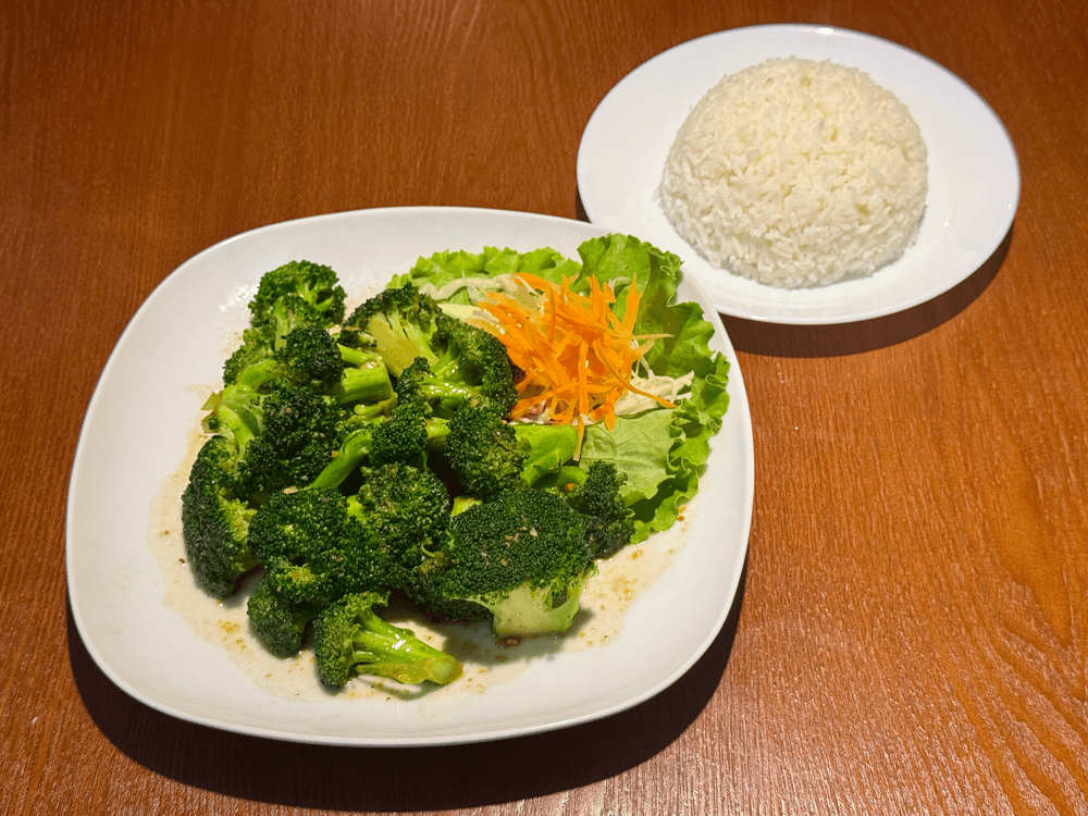 Stir Fried Garlic with Broccoli