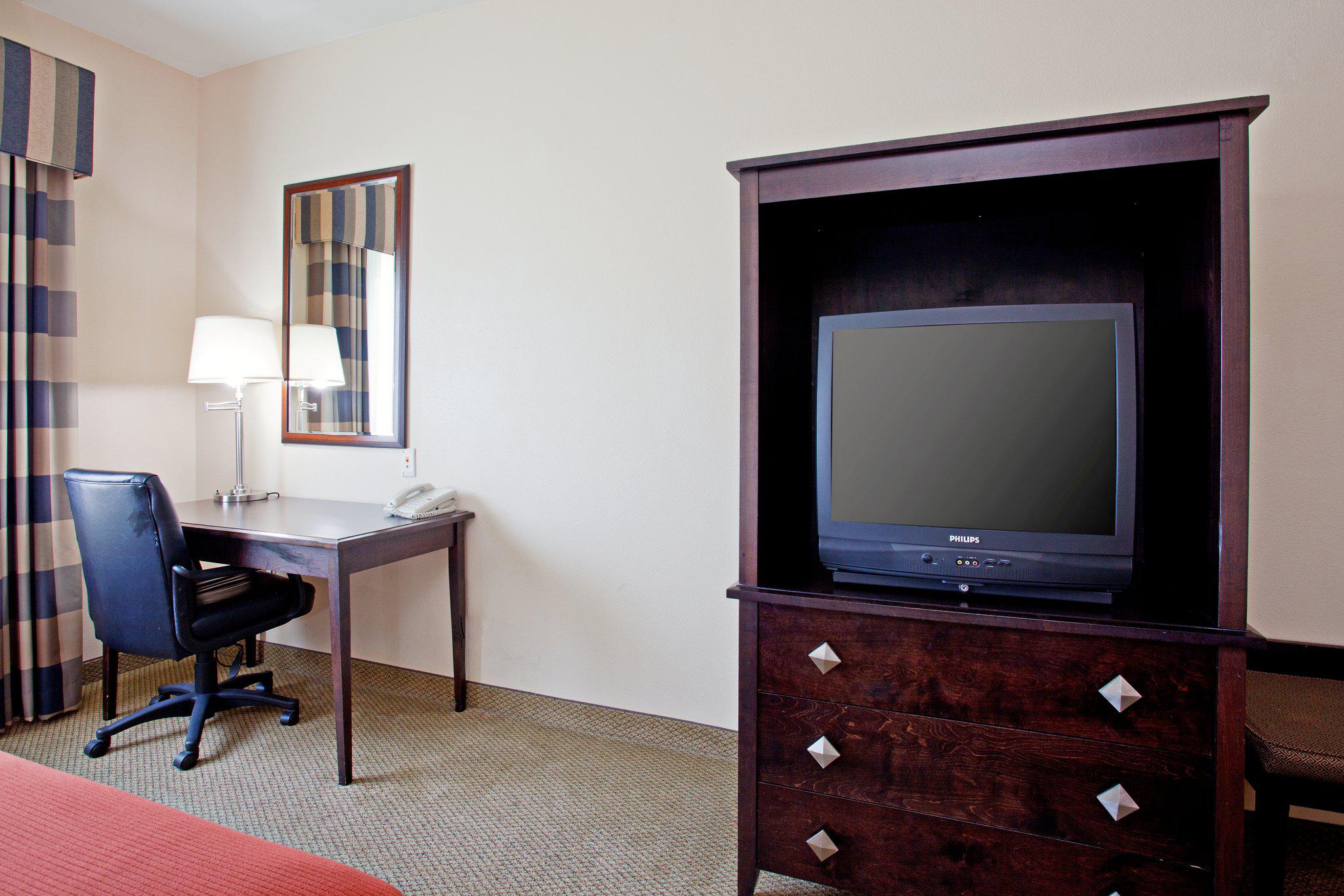 Holiday Inn Express & Suites Garden Grove-Anaheim South Photo