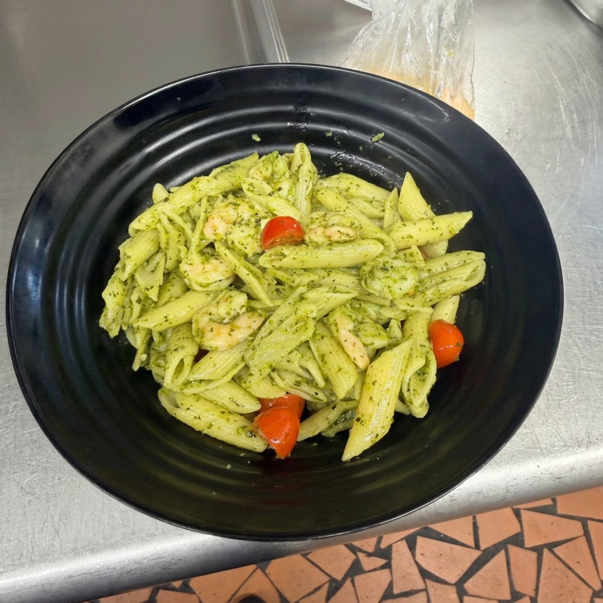 Creamy Shrimp Pesto Pasta