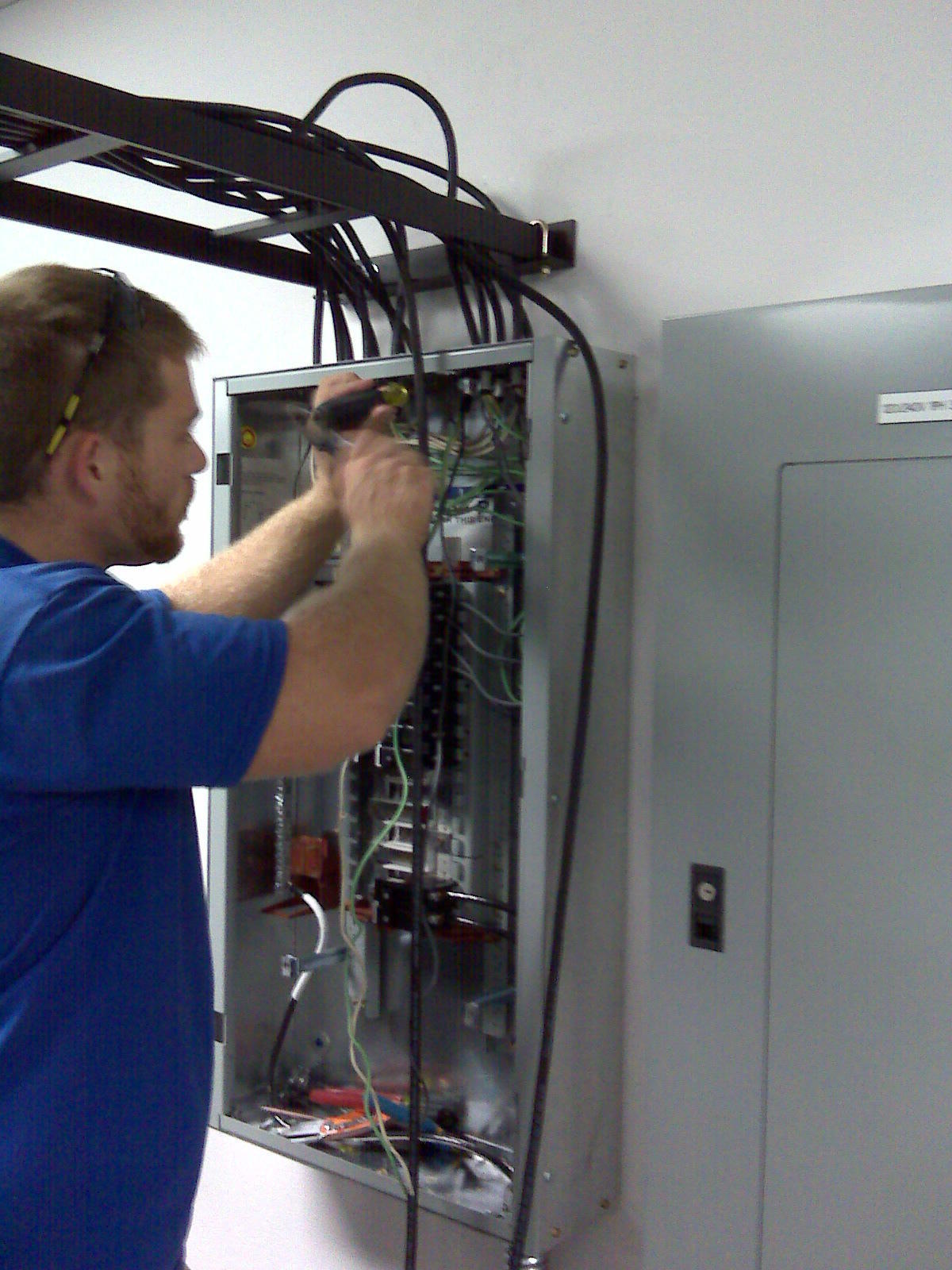 Technical Electric Systems Logo