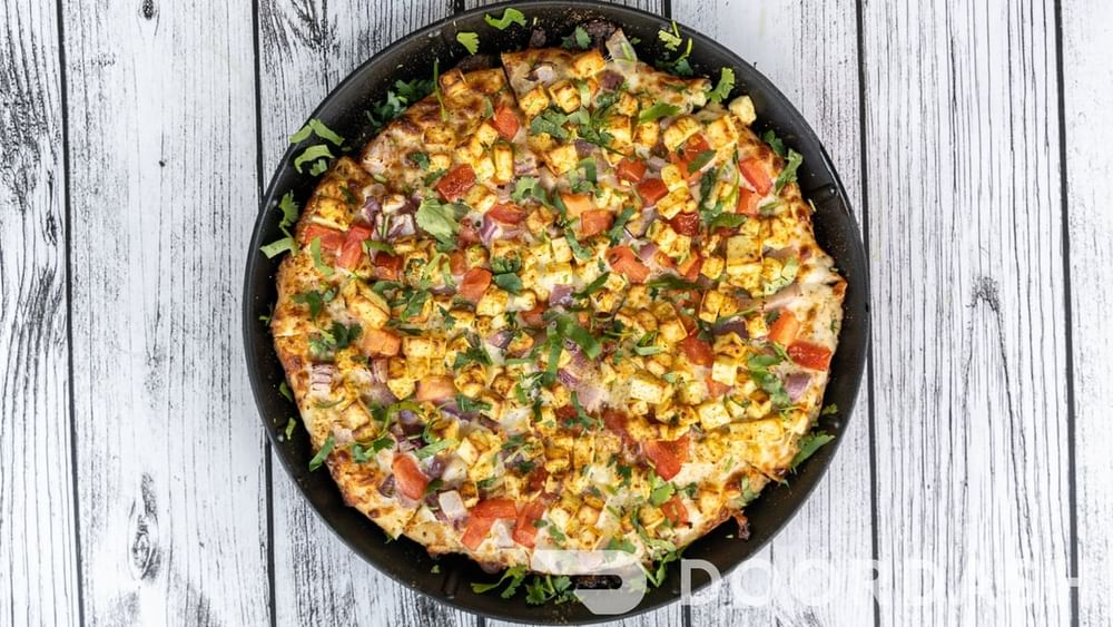 Karahi Chicken Pizza