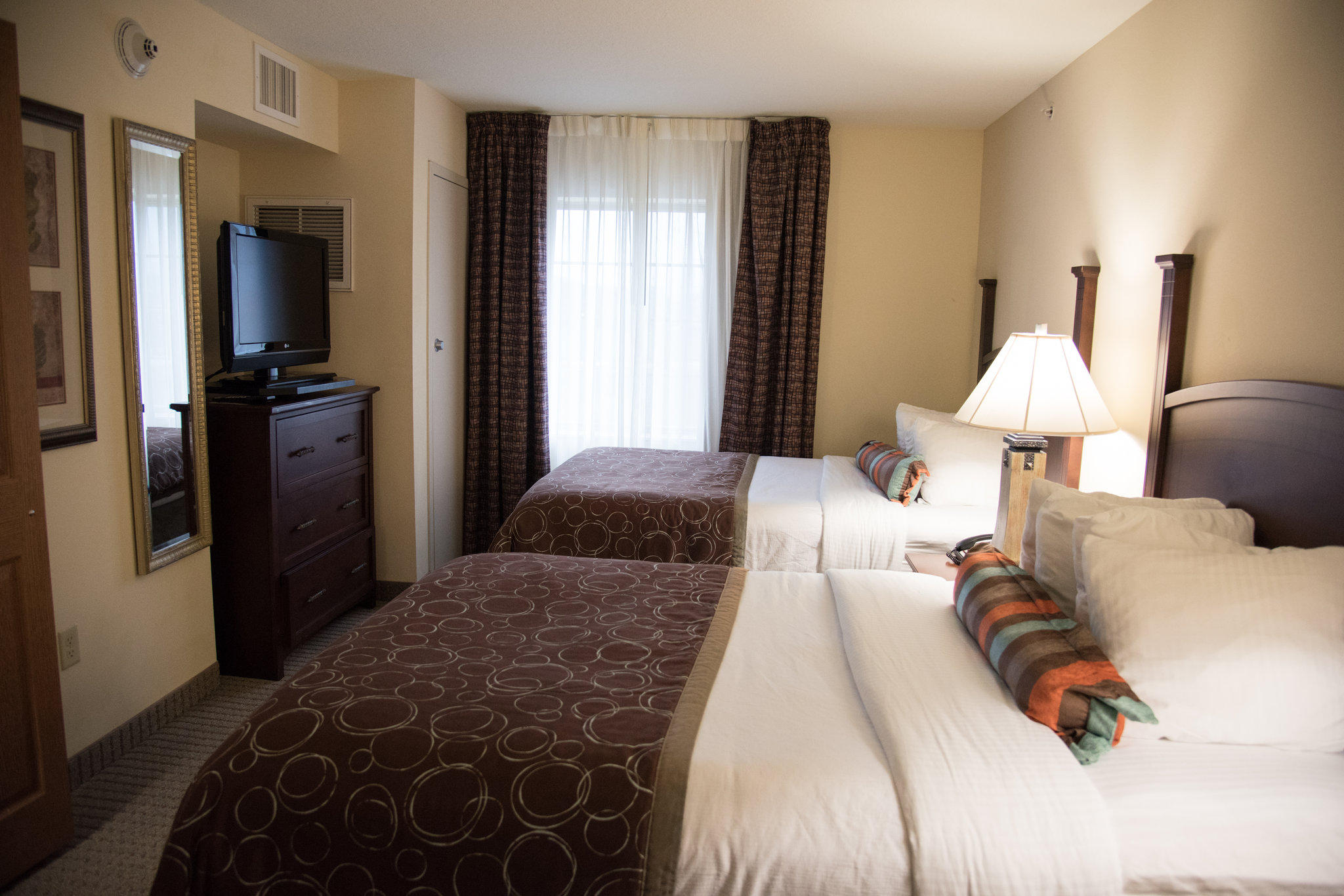 Staybridge Suites Fort Wayne Photo