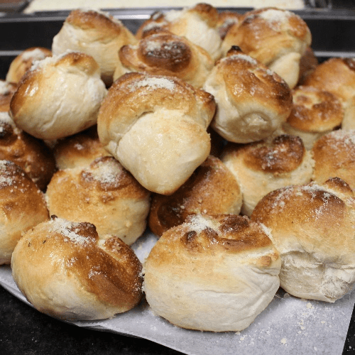 Garlic Knots with Sauce