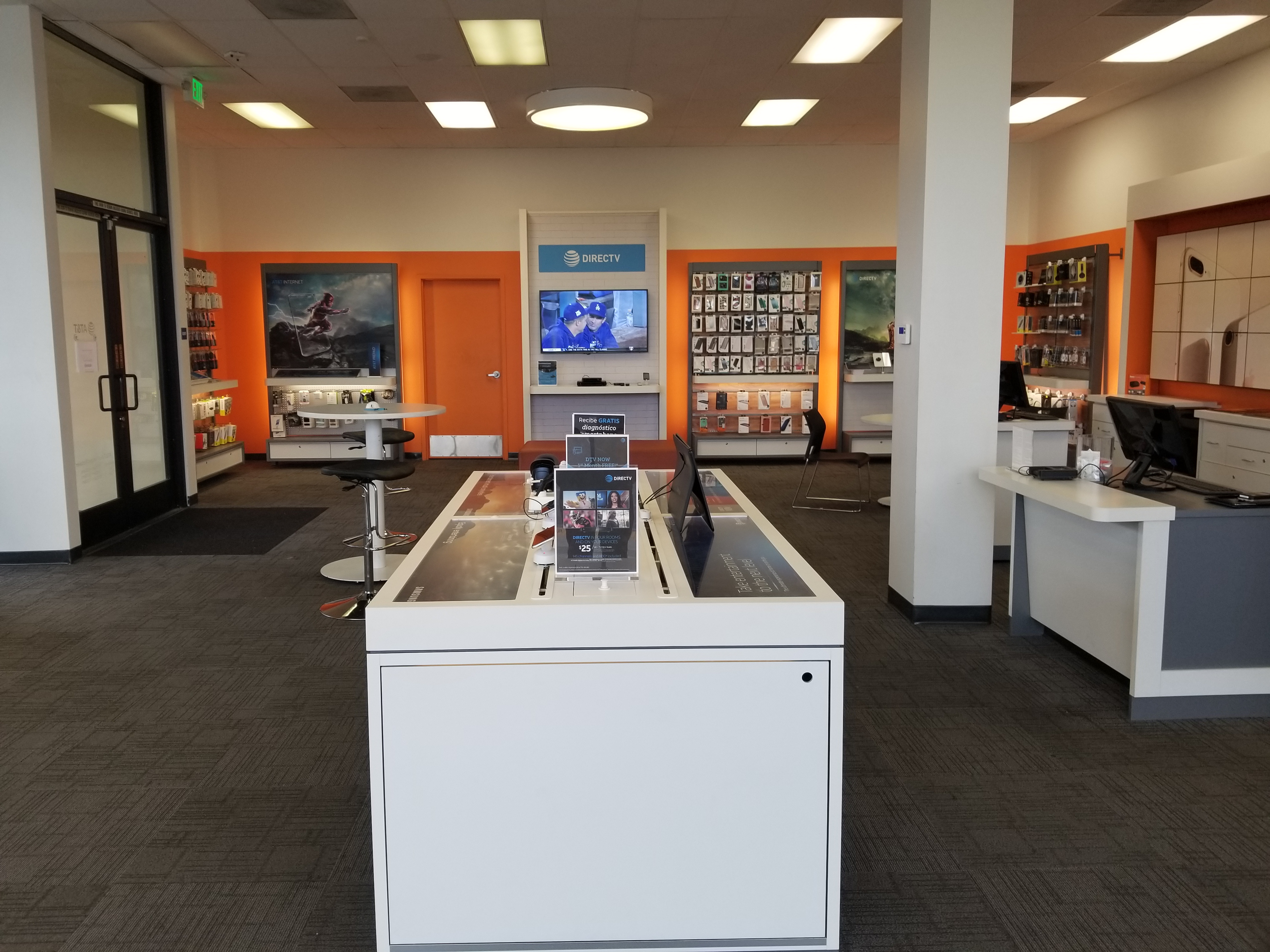 AT&T Store Photo