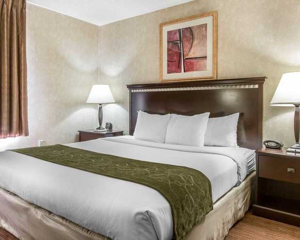 Images Comfort Suites