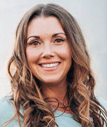 Photo of Holly Carter